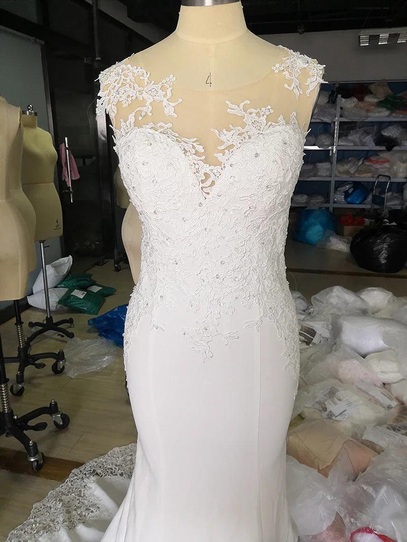 Sexy Mermaid Wedding Dress Sleeveless Lace Appliqued Illusion Back Boho Wedding Gown Long Train Bride Dress Boho
