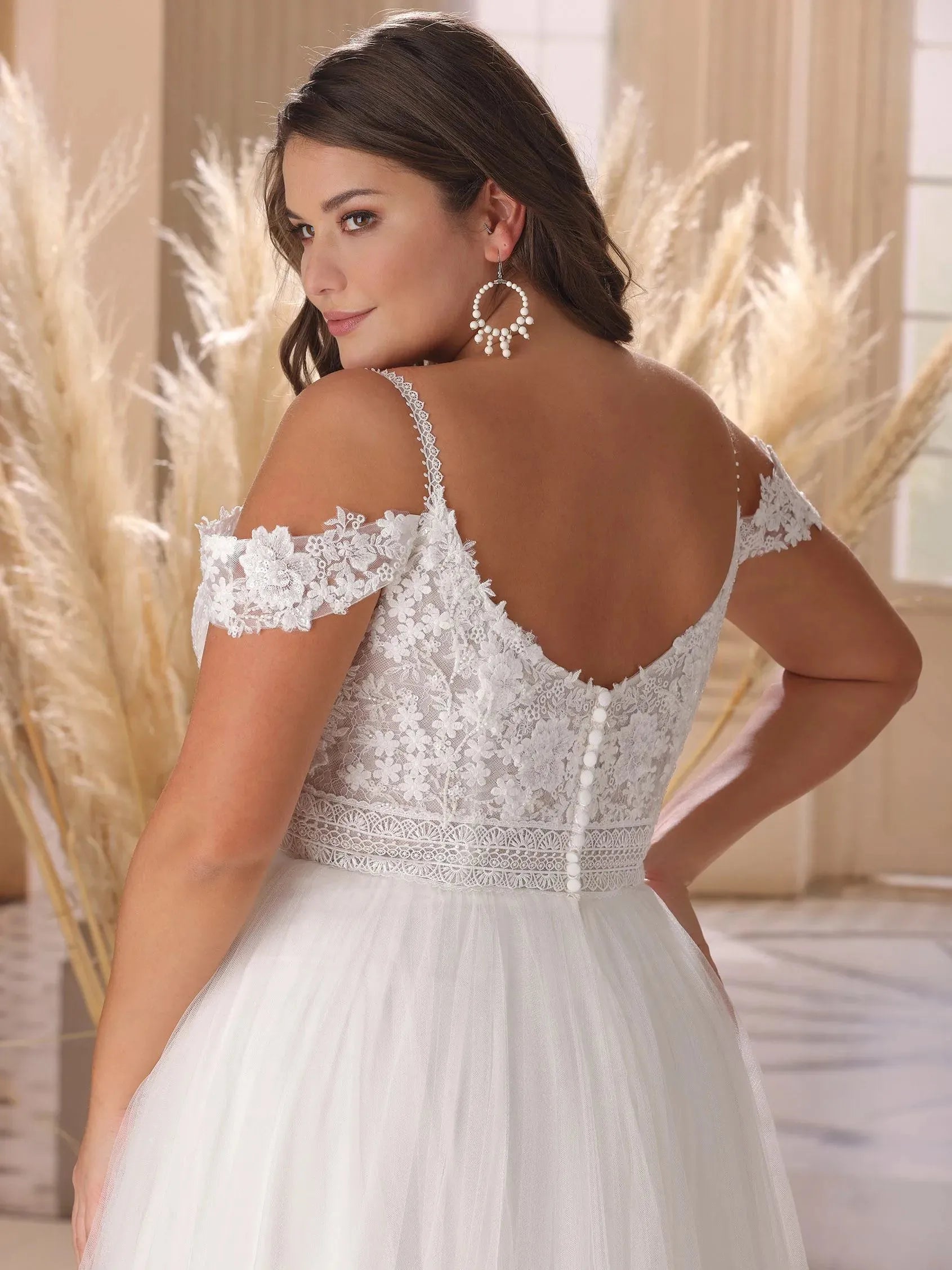 Elegant A-Line Plus Size Wedding Dress Women Open Back Lace White Off The Shoulder Sweetheart Bridal Gown Vestidos De Novia Plus Size